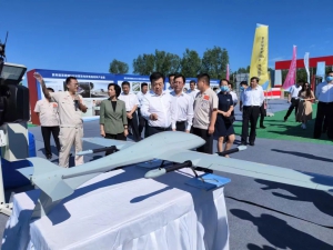 保定市委书记党晓龙一行参观市重点推介项目