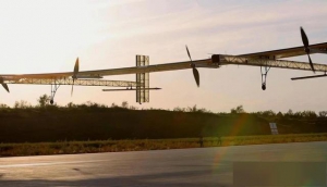 临近空间大型太阳能无人机“启明星50”在榆林靖边首飞成功