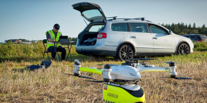 AiMOUR在医疗急救物资、人员运输方面测试无人机