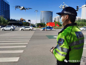 无人机天空“之眼” 助力城市智慧交通