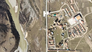 班玛交警利用无人机开启“空地”执法新模式