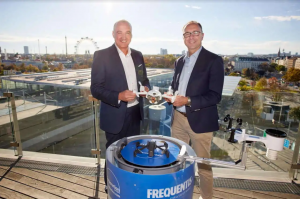 奥地利联邦铁路公司和FREQUENTIS合作开展基于吊架的无人机作业