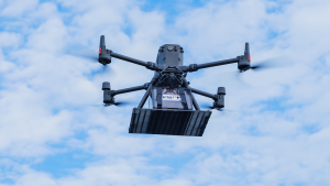 TorbizOn和World Wide Trade在宫崎市成功地进行了首次民用无人机货物交付示范