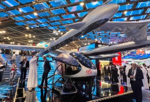 峰飞盛世龙亮相迪拜GITEX