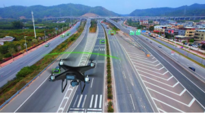 AI无人机变身路面“医生”，就在广东这条高速→
