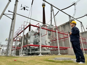 无人机为设备巡检装上“空中鹰眼”