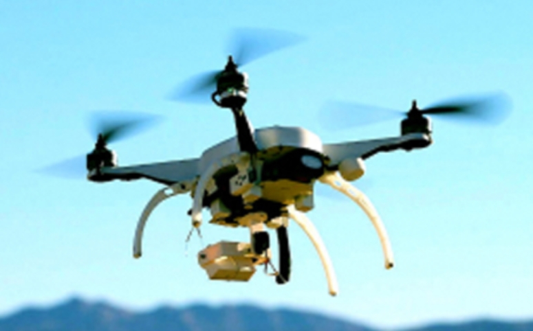 Surya太阳能电池板清洁无人机_无人机网(www.youuav.com) Surya太阳能电池板清洁无人机_无人机网(www.youuav.com)