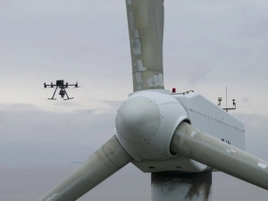 精确稳定 智能高效丨索尼ILX-LR1助力扩博智能全自动风力发电叶片巡检系统