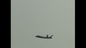 歼-20成功首飞13周年