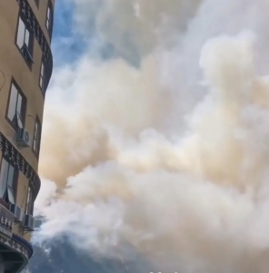 无人机助力四川雅江灭火工作