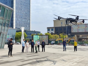 市体育局领导来萤火虫秀湖基地指导调研航空体育工作