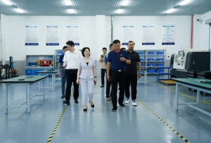 武汉市数据局领导莅临旭日蓝天调研低空经济产业