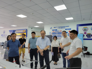 【精飞要闻】产教融合新发展，湖南交通职业技术学院赴精飞集团考察交流