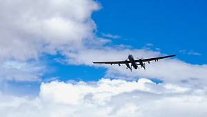 要闻｜大型增雨雪无人机飞越日喀则 青藏高原飞机人工影响天气作业实现常态化