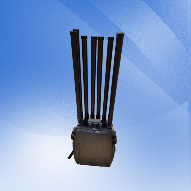 背包式⽆⼈机反制设备_无人机网(www.youuav.com) 背包式⽆⼈机反制设备_无人机网(www.youuav.com)