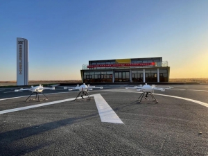 六架定制无人机“首飞”成功——天津港保税区飞行服务中心启动“试运行”