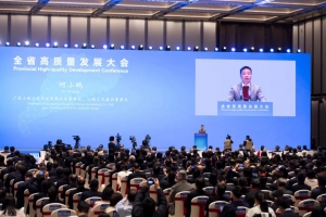 2025小鹏汇天：向上突围，向高攀登