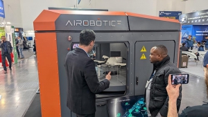 XPONENTIAL 欧洲展会上展示的盒装无人机选项和创新