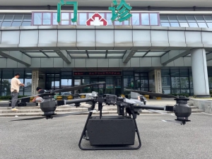 轻点鼠标-无人机“生命速递”