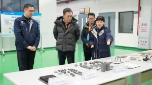 适航审定中心主任罗一鸣一行到特飞所调研