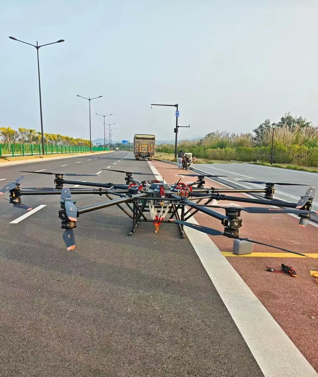 翎翼航空LY400-H15plus型320-450公斤载重无人机（好盈H15plus动力）