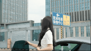 同样是拍车，为什么别人的视频高级又出圈？这几个运镜细节太关键！