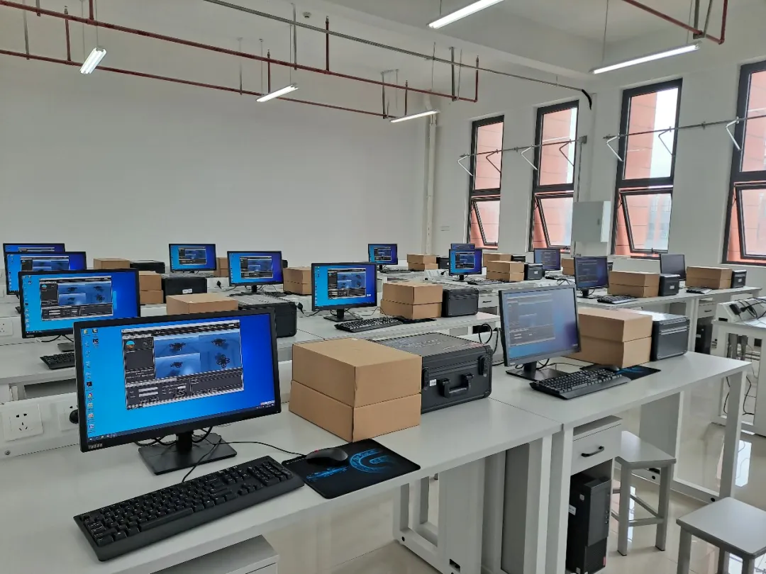 STM32 Drone ARM 嵌入式及无人机案例实验箱_无人机网(www.youuav.com) STM32 Drone ARM 嵌入式及无人机案例实验箱_无人机网(www.youuav.com)